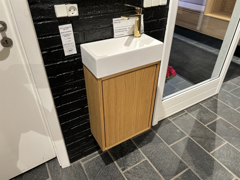 Udstillingsmodel - Just Wood 39,6 cm naturolieret mikro badmøbel og Strassbourg vask