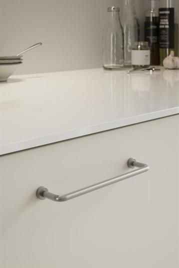 Furnipart - Lounge - greb i rustfrit stål silkeslebet CC128mm L142mm H35mm B14mm