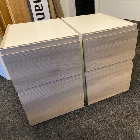 2 stk. 40 cm badunderskabe i Sasso line serien