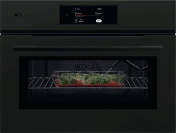 Kompaktovn - MealAssist - AEG 8000 - PK8000WT