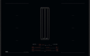 83 cm Induktionskogeplade m/ intgr. Emhætte - AEG 8000 - NCQ84K01AB