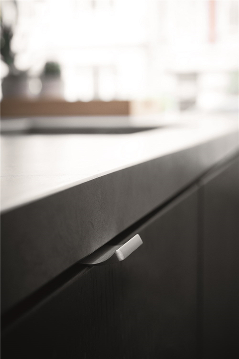 Furnipart - Edge Straight Upwards - greb i aluminium