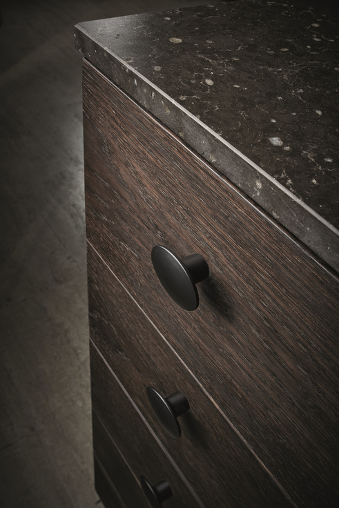 Furnipart - Dome - greb i Zink Mat sort L49,8mm B35,9mm H25,6mm