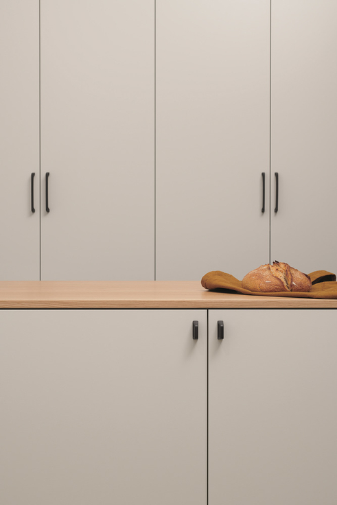 Furnipart - Pagoda Handle - greb i støbejern sort CC160mm L173mm B13mm H38mm