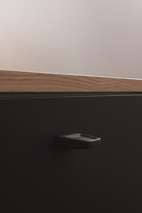 Furnipart - Pagoda Knob - greb i støbejern sort CC32mm L44mm B13mm H33mm