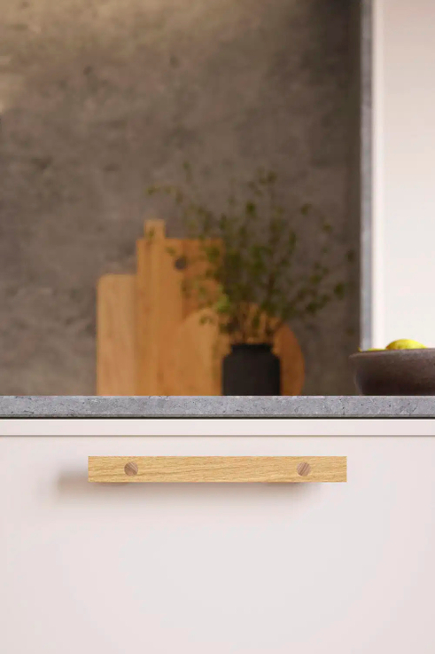 Furnipart - Longa - greb i lakeret eg CC160mm L240mm B24mm