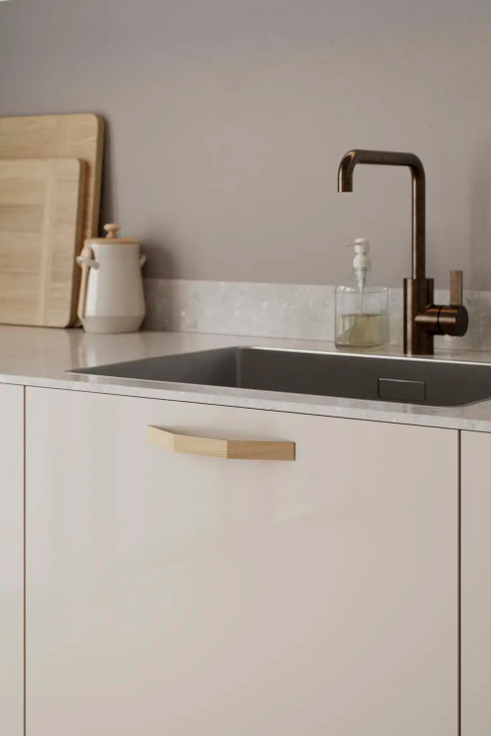 Furnipart - Rialto - greb i nordisk eg CC160mm L205mm B20mm