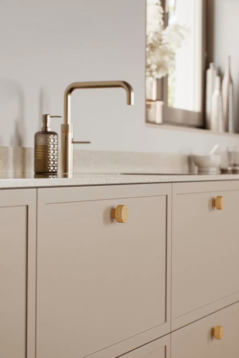 Furnipart - Row - greb knop i eg