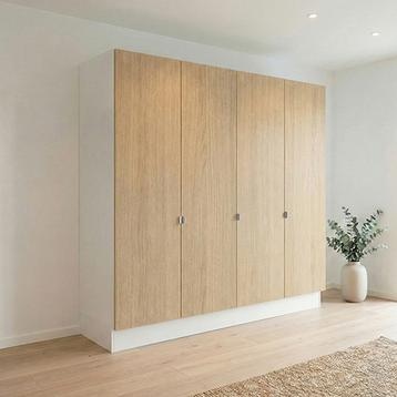 Garderobeskab med 4 låger i træ 240 cm fra Kitchn med Aspen Lys Eg front