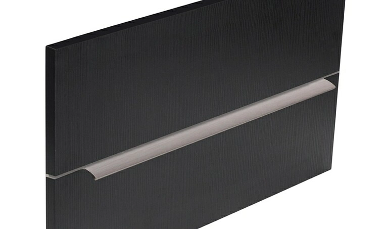 Monter Grip Trivento, børstet stållook 196mm