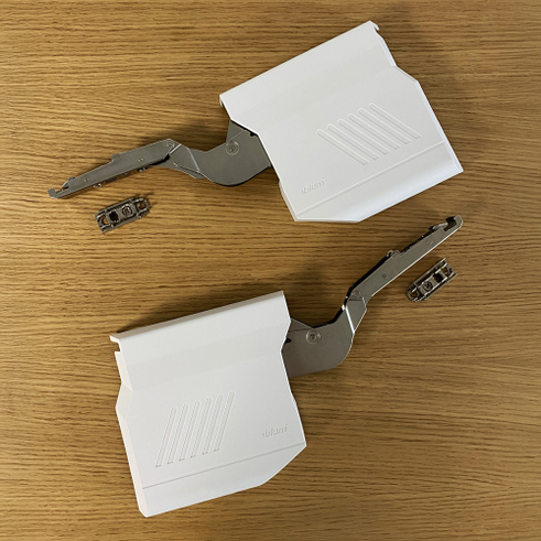 Blum Aventos HK-S topbeslag til tophængt låge<br>B: 796 mm og 996 mm